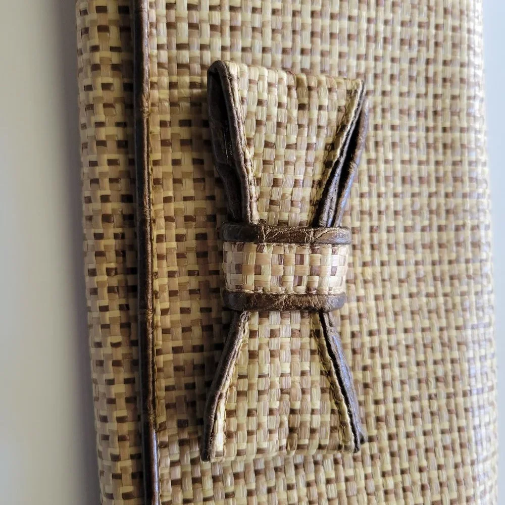 Womens Woven Straw Clutch Purse Beige Neutral Coin Wristlet Wallet Bow Handbag - Picture 2 of 6